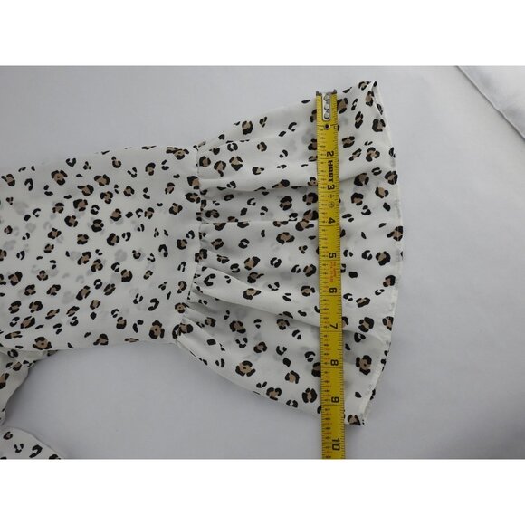 Elle Leopard Print Blouse Sz Medium White Brown Bell Sleeve Flowy Top Animal - Picture 8 of 9